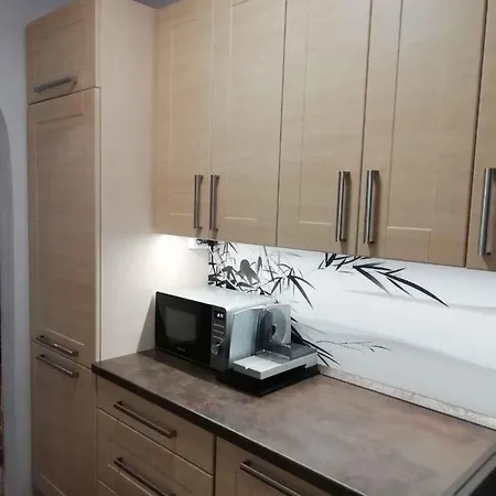 In 41050 * Balatonkeresztúr