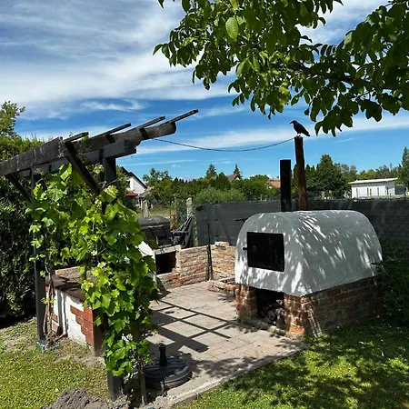 In 41050 Nyaraló *