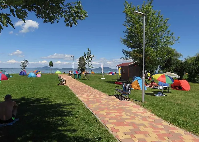 In 41050 Nyaraló Balatonkeresztúr